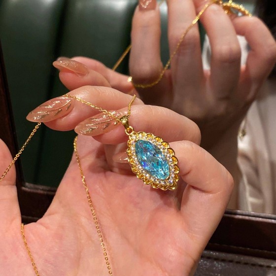 Ocean Eyes, Horse Eye Shape Pendant with Elegant Temperament